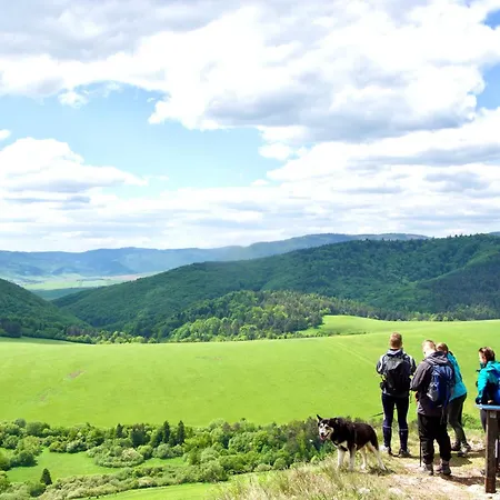 Nad Potokiem * מוז'ינה
